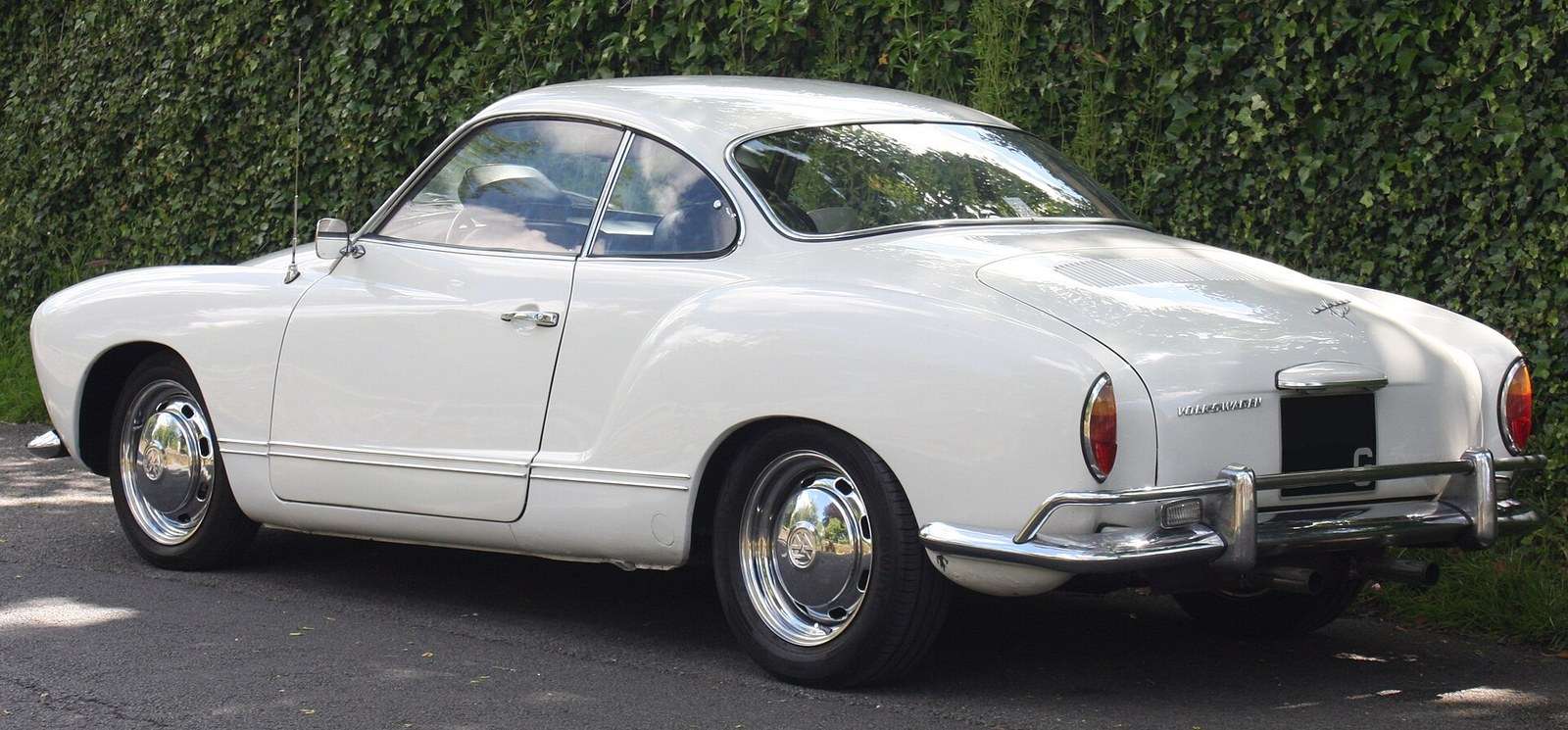 Volkswagen Karmann Ghia rear view