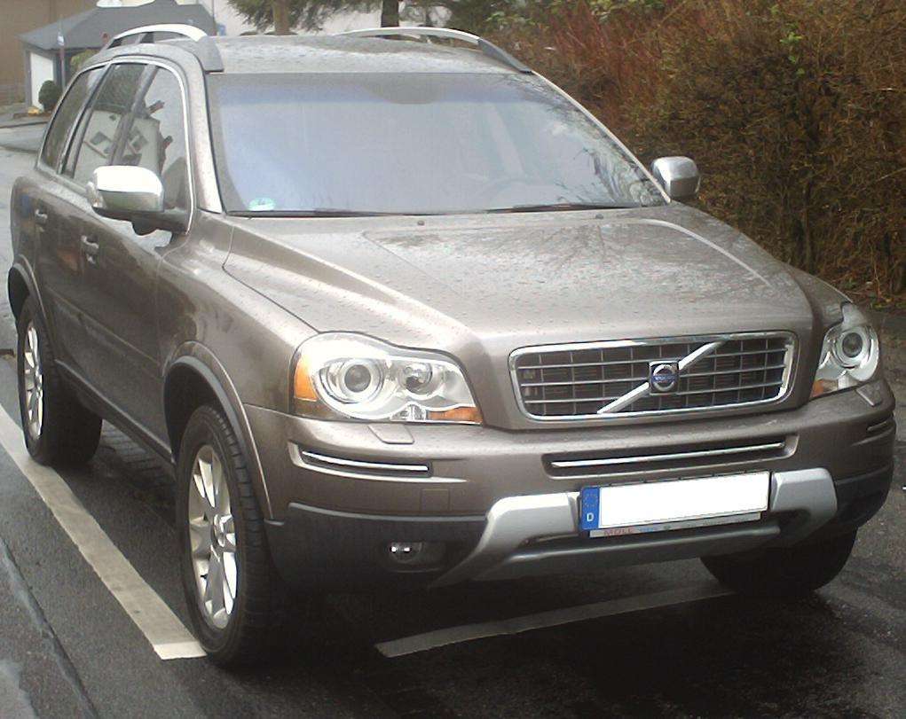 Facelift Volvo XC90 V8 AWD front view